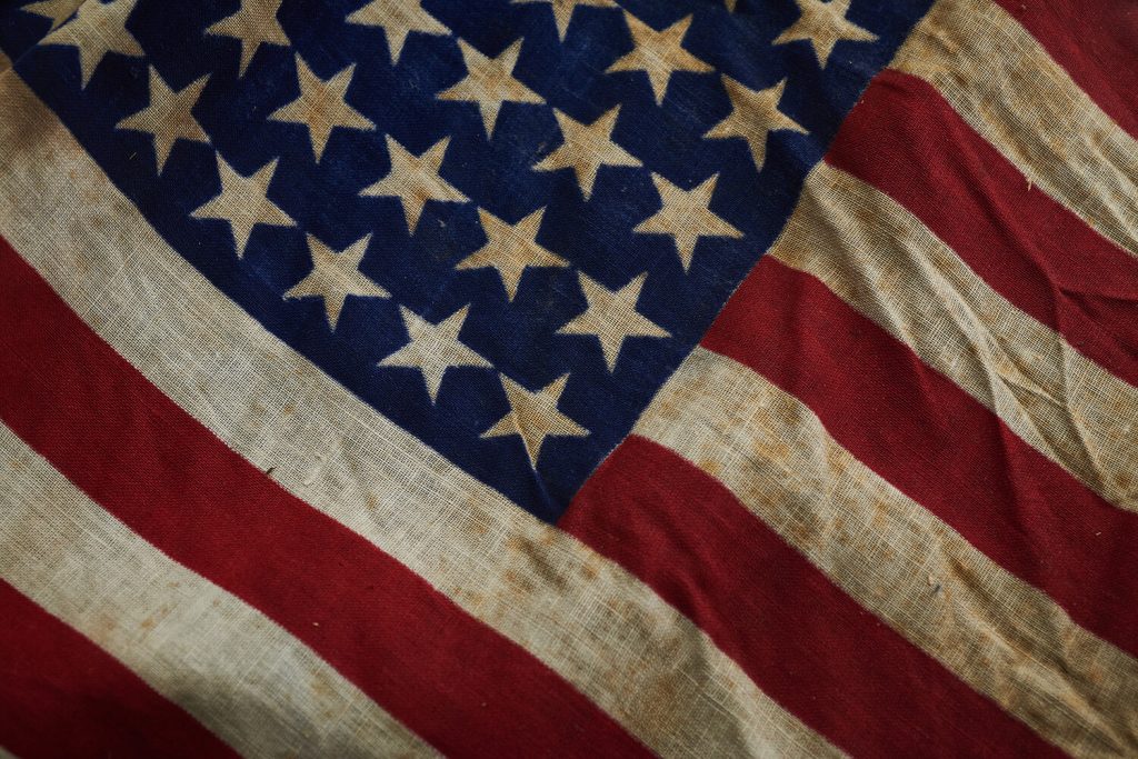 Negative Space Vintage Flag Usa 01 1 1024x683